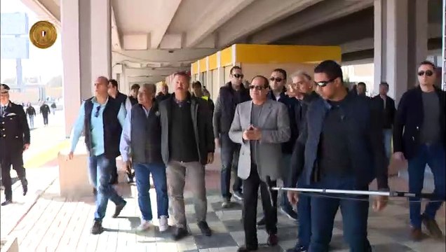 السيسى يتفقد أعمال التطوير الجارية بمنطقة عزبة الهجانة