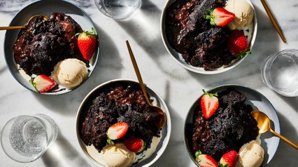 How to Make Slow Cooker Lava Cake