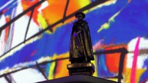 Yann Arthus-Bertrand reçoit un Pyrénées d'honneur lors de la journée climat-environnement du Festival de Télévision de  Luchon