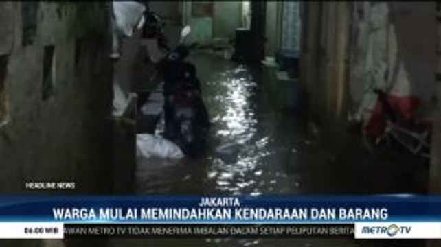 Ciliwung Meluap, Ratusan Rumah di Kebon Pala Jaktim Terendam Banjir