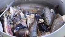 Cambodian food - black chicken soup - ស៊ុបមាន់ខ្មៅ