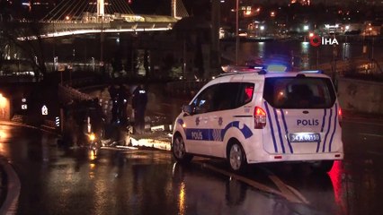 Beyoğlu Unkapanı Köprüsü girişinde araç takla attı: 3 yaralı