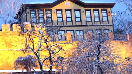 Bursalılar güne karla uyandı