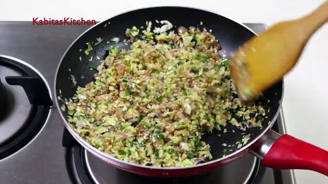 Schezwan Fried Momos Recipe | Veg momos | स्ट्रीट स्टाइल वेज मोमोज़ बिना स्टीमर के ! Street Style Wedge Momos Without Steamer ! street stail vej momoz bina steemar ke