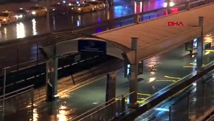 İstanbul kent geneli beyaza büründü