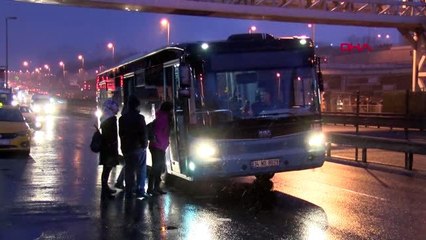 İstanbul'da kar, kent beyaza büründü