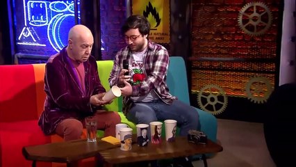 Mazhar Alanson Konuk Olduğu Programda Bardak Sanatçısını Yayından Çıkarttı