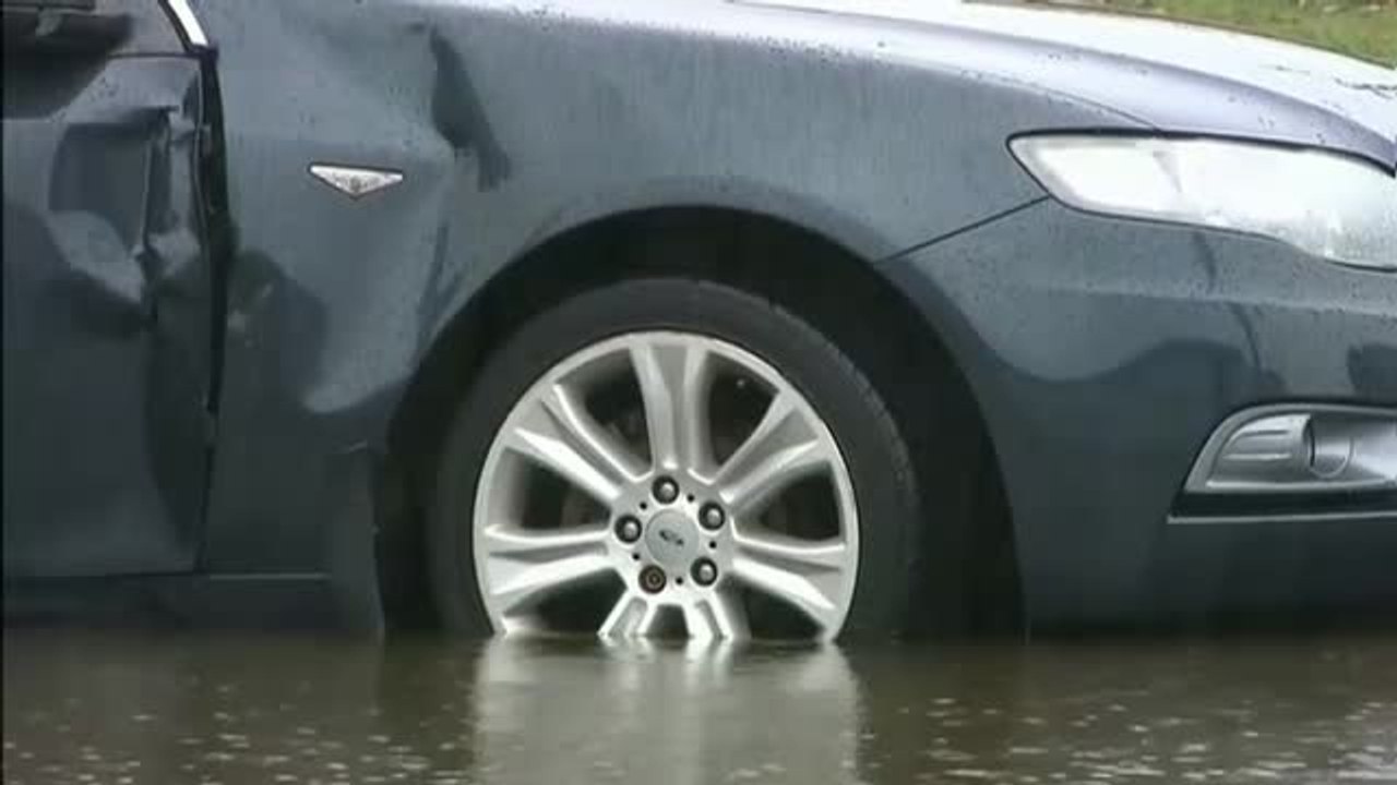 Las lluvias torrenciales y los incendios en Australia mantienen en jaque a las autoridades