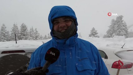 Uludağ’da tatilcilere kar ve fırtına şoku