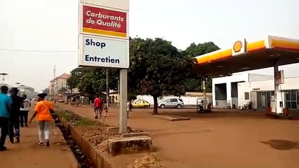 Des stations-services fermés sur l'axe Bambeto-Cos