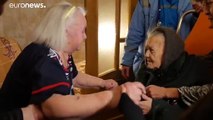 شاهد: شقيقتان روسيتان يتقابلان لأول مرة منذ 78 عاماً بعدما فرقتهما الحرب العالمية