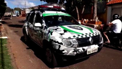 Morador realiza corte de galhos de árvore da rua e Patrulha Ambiental é mobilizada
