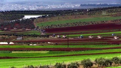 Suriye sınırına 300'ü aşkın araçlık askeri sevkiyat