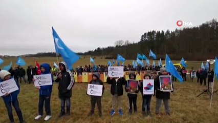 - Gulca katliamı İsveç'te protesto edildi