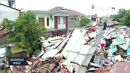 Waduh! Bangunan Indekos Ini Ambruk