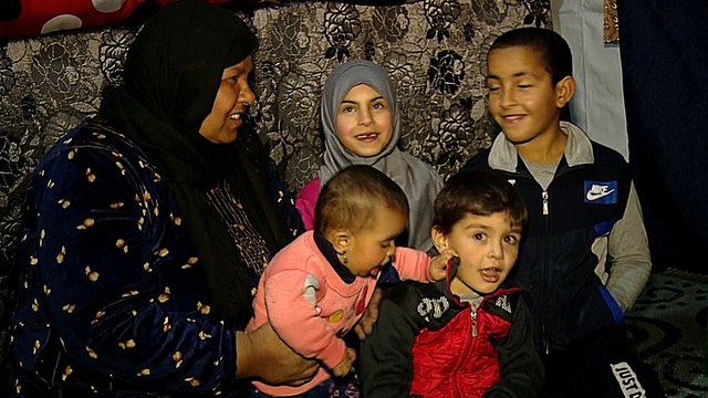 Snow worsens conditions for Syrian refugees in Lebanon