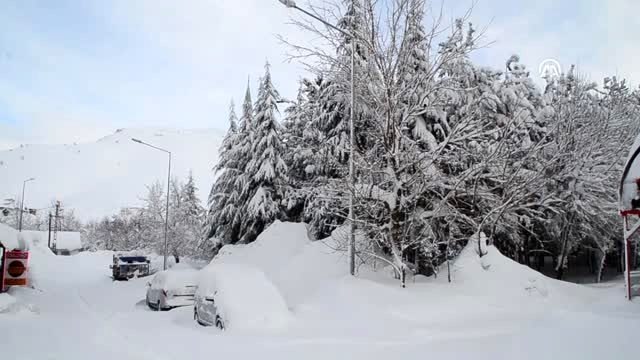 Doğu'daki 4 ilde 2 bin 7 yerleşim birimine ulaşım sağlanamıyor