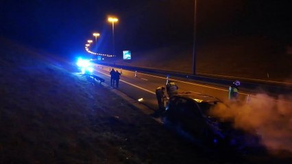 E 25 : Voiture en feu à hauteur d'Houffalize
