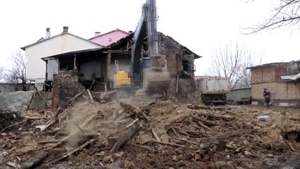 Cemile annenin yüreği evlatlarının acısıyla yandı