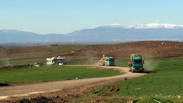 İdlib'deki gözlem noktalarına zırhlı loder sevkiyatı