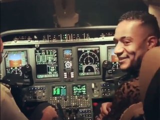 "سأدفع العوض له فورًا".. محمد رمضان يرد على أزمة الطيار الذي تسبب في وقفه مدى الحياة