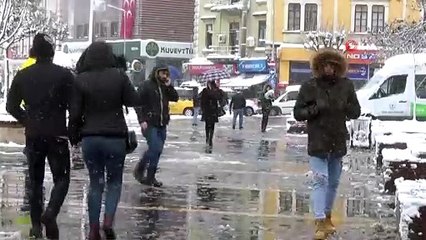 Giresun'da kar yağışı etkili oluyor