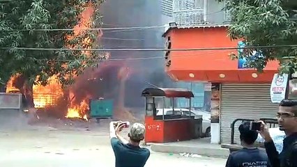 FIRE ERUPT AT SIZZLERS 2/3