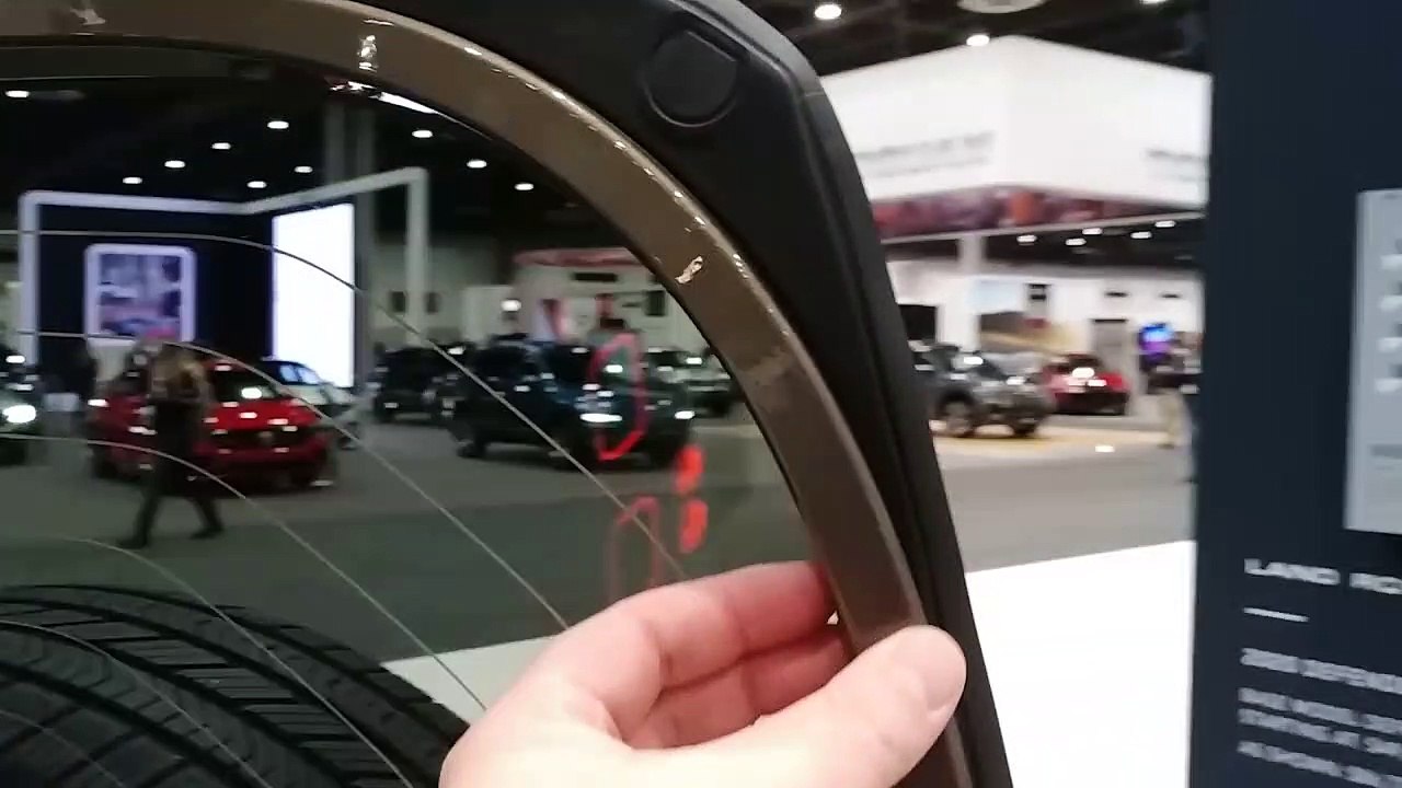 Land Rover Defender 110 walkaround at Houston Auto Show