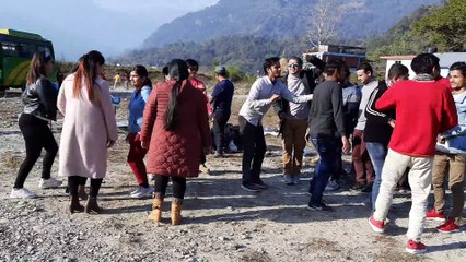 Khatra dance  at  Pokhara Electronic association Picnic-2076