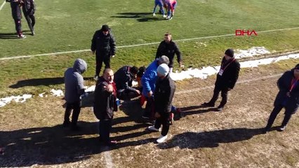 Tekirdağ stadyum dışından atılan taş, futbolcuyu yaraladı