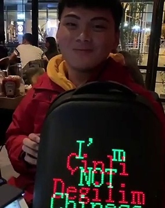 Geçen gün 'çinli değilim' yazan çantasıyla paylaştığım Tayvanlı arkadaşı bulmuşlar. Cahit kardeşimizle tanışın