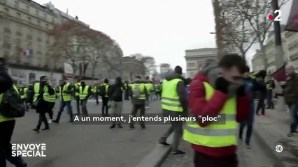 "Tant que j'aurai la force physique, je continuerai à filmer l'injustice" : deux vidéastes racontent les violences policières dans les manifestations