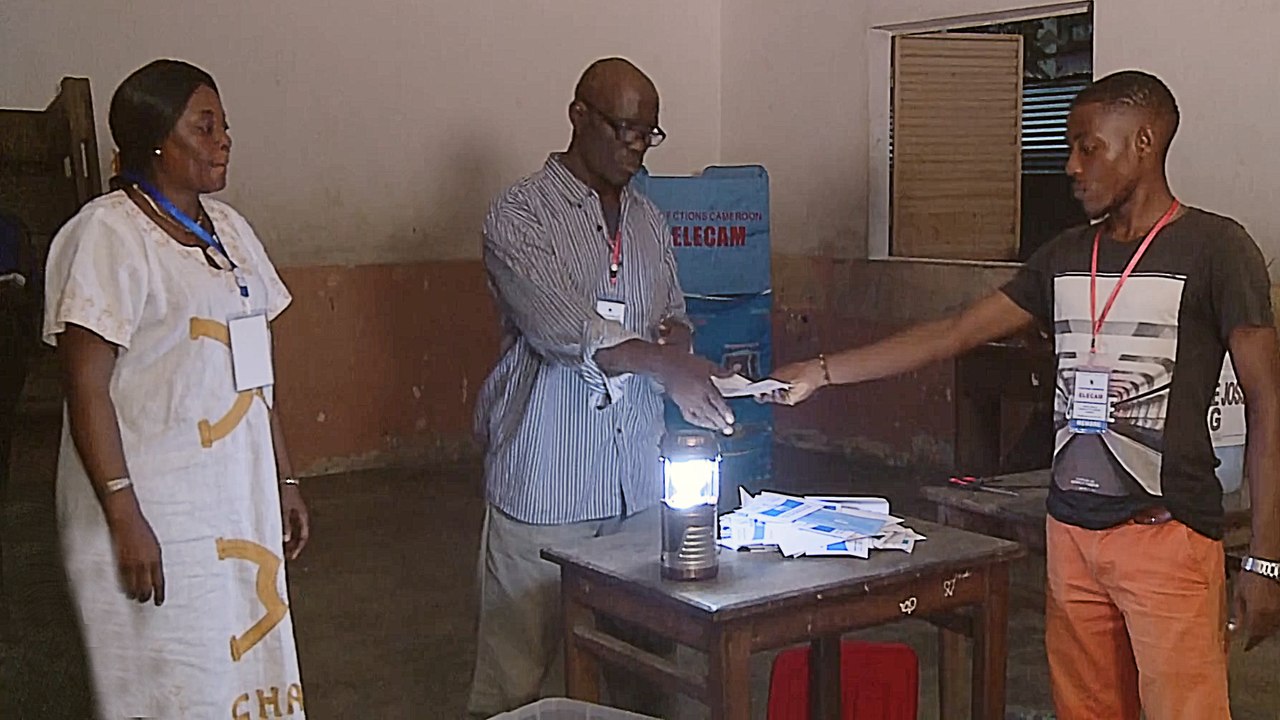 Polls close in Cameroon's parliamentary, municipal elections