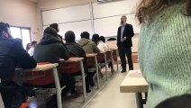 YTÜ'de öğrenciler, pedofiliyi öven profesörün dersini terk etti