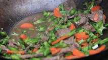 Cambodian food - fried beef liver with vegetables - ឆាថ្លើមគោជាមួយបន្លែ - ម្ហូបខ្មែរ