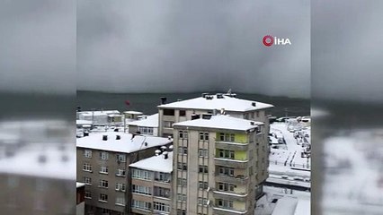 Artvin Hopa'da kar fırtınası böyle görüntülendi