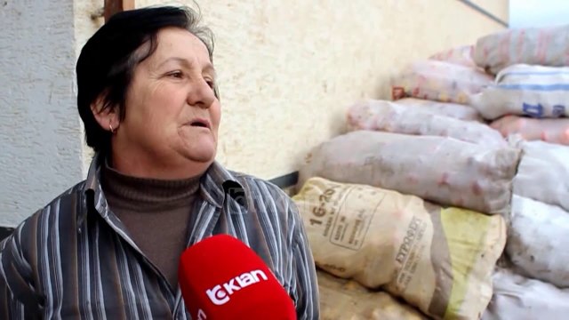 Mollet e Korçes mbeten pa shitur