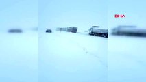 Şırnak uluslararası ipek yolu kardan kapandı, sürücüler mahsur kaldı