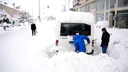 Doğu'daki 4 ilde 1044 yerleşim birimine ulaşım sağlanamıyor