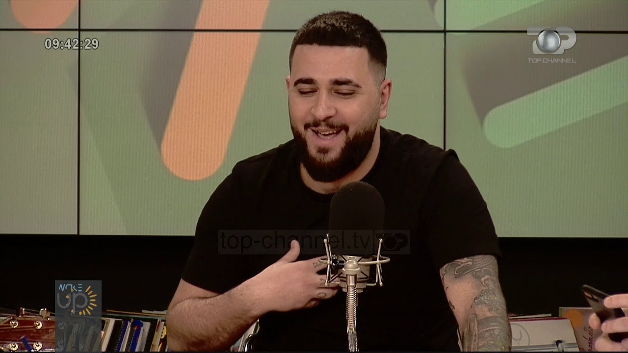Wake Up/ Lorenc Hasrama i këndon dashurisë për interes. Të gjithë e kanë mendjen te leku
