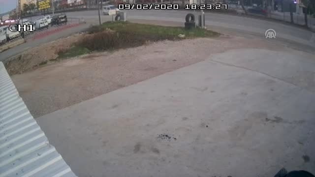 AK Parti Genel Başkan Yardımcısı Özhaseki'nin yaralandığı trafik kazasının güvenlik kamerası...