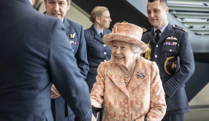 Elizabeth II demande à Harry et Meghan de revenir à Londres