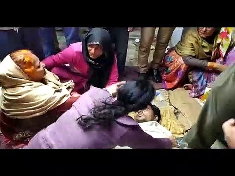 हाथरस- ससुराल में युवक का शव फांसी के फंदे पर लटका हुआ मिलने से मंचा हड़कंप