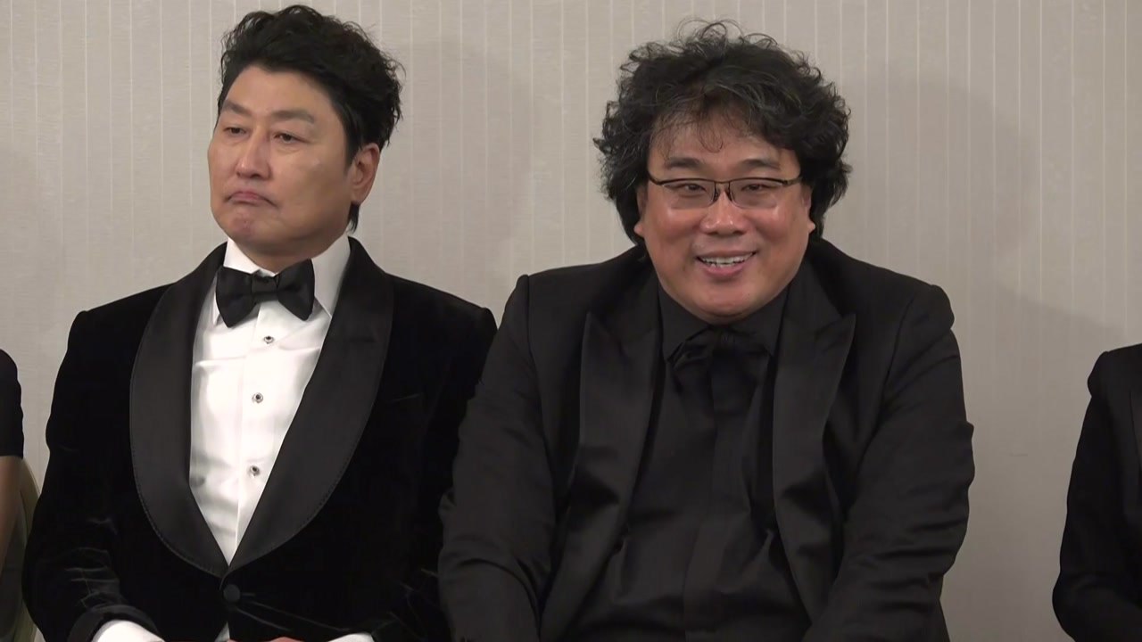 오스카 4관왕 봉준호 "지금은 기쁨 자체만 생각하고 싶다" / YTN