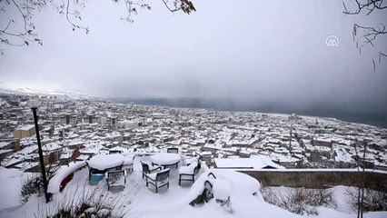 Kar yağışı sonrası kent beyaz örtü ile kaplandı
