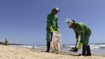 Petroleiro grego nega vazamento de óleo