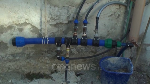 Ora News - Uji me koncesion, qytetarët kundër kalimit të këtij shërbimi te privati