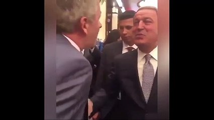 Bakan Akar'dan görme engelli Metin Şentürk'e: ''Bizi hiç görmüyorsun''