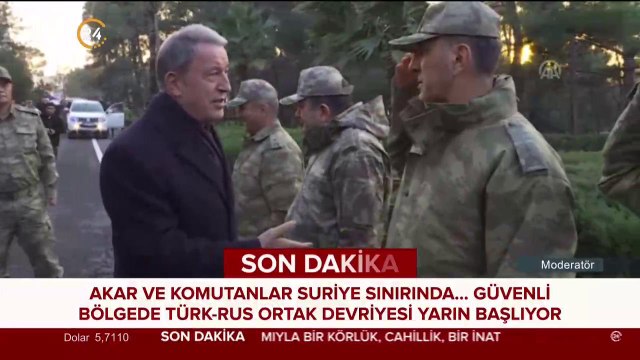 Akar ve komutanlar Suriye sınırında