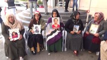 HDP önündeki ailelerin evlat nöbeti 59'uncu gününde